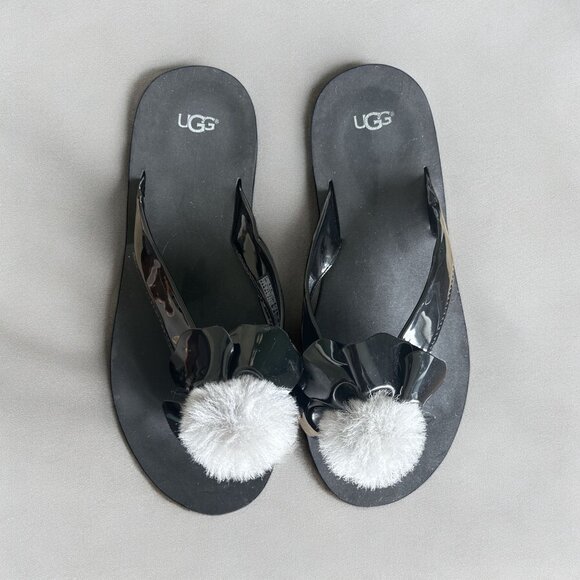 Ugg Womens Poppy Flip Flops Black Fur Pom-Poms Patent Finish Sz 6 Sandals - Picture 1 of 8